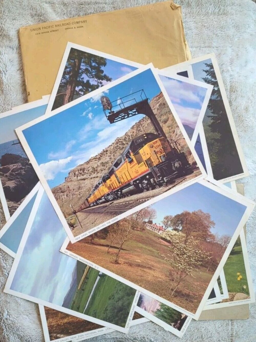 UNION PACIFIC RAILROAD COLOR PHOTO WITH ORIGINAL ENVELOPE 13 x 11 Lot Of 16 Vtg